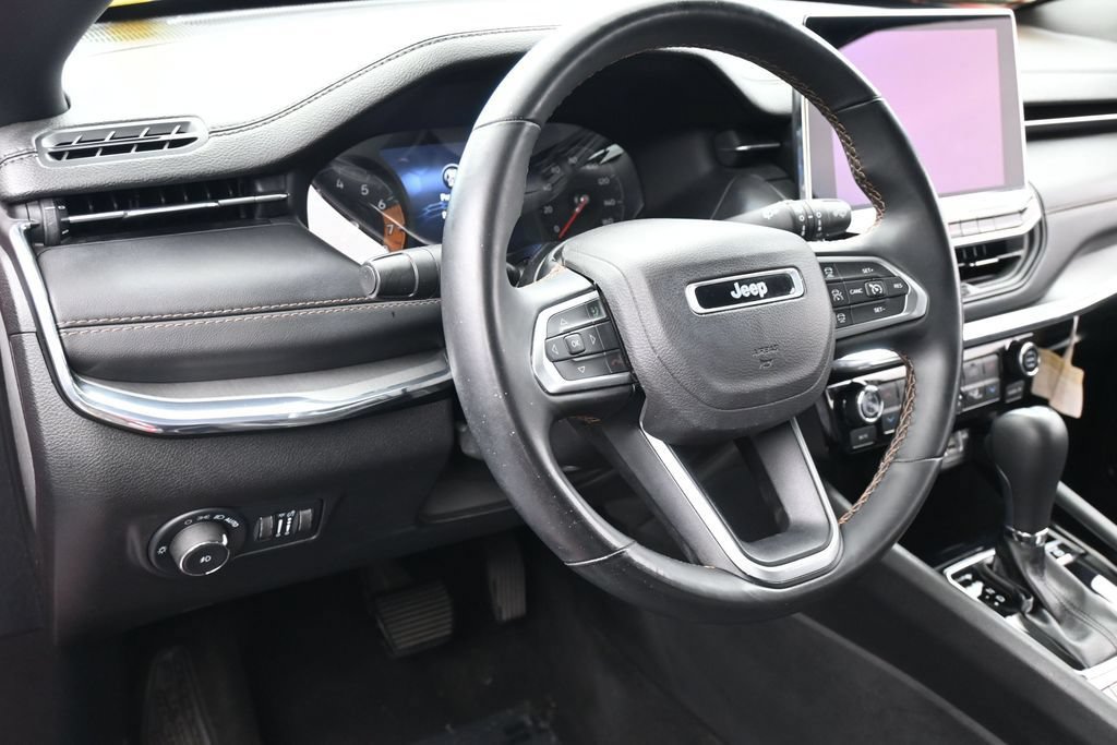 Used 2022 Jeep Compass Limited AWD/4WD image 15