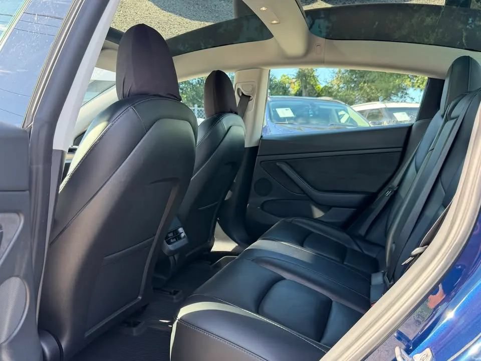 Used 2022 Tesla Model 3 RWD image 18