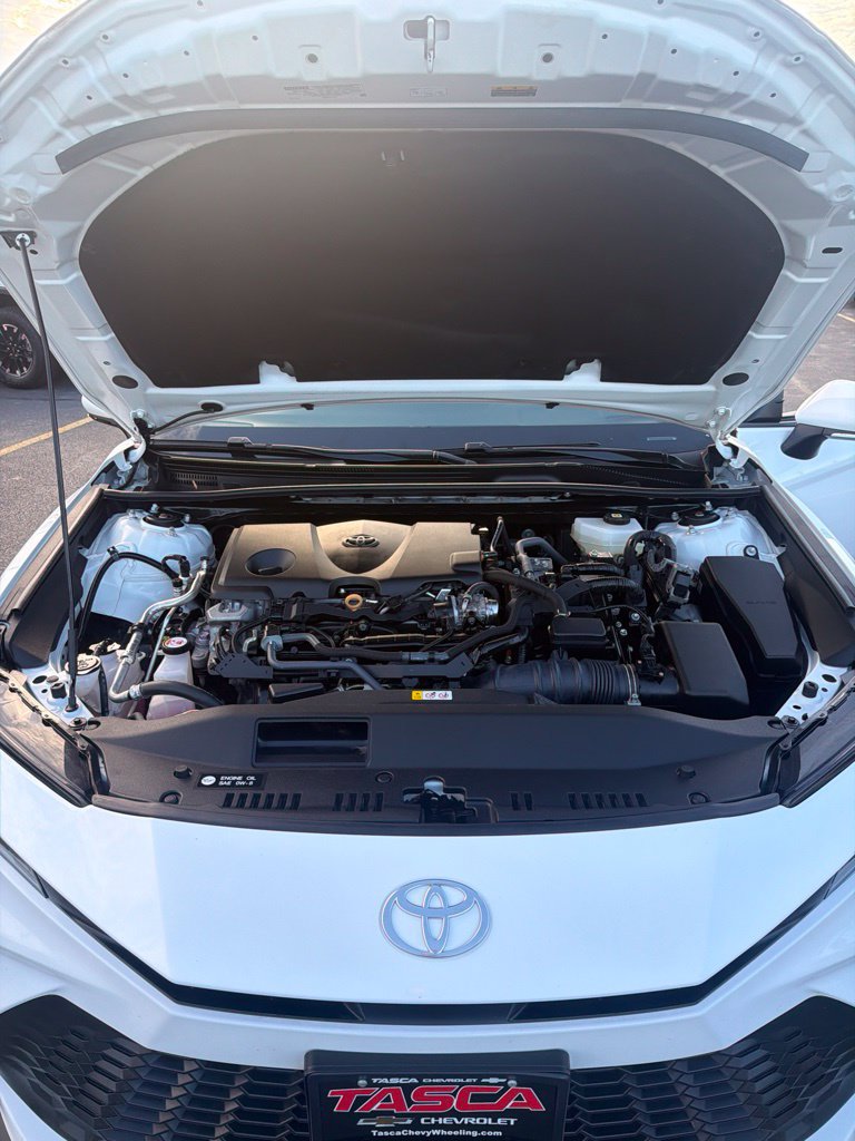 Used 2025 Toyota Camry SE FWD image 17