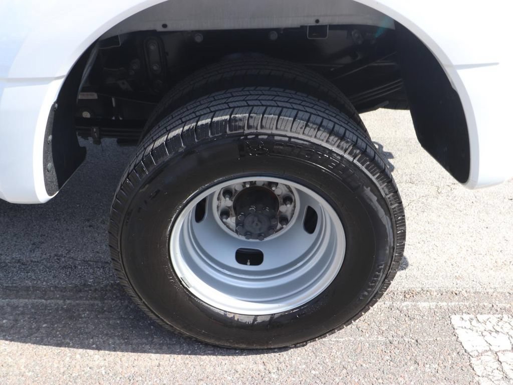 Used 2025 Ford F350 XLT AWD/4WD image 14