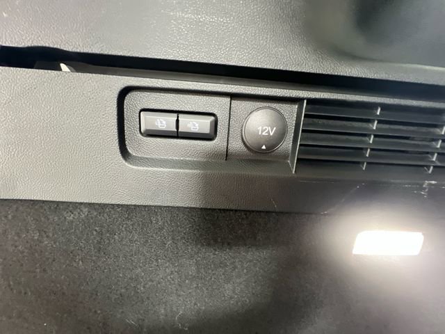 Used 2023 Lincoln Nautilus AWD image 33