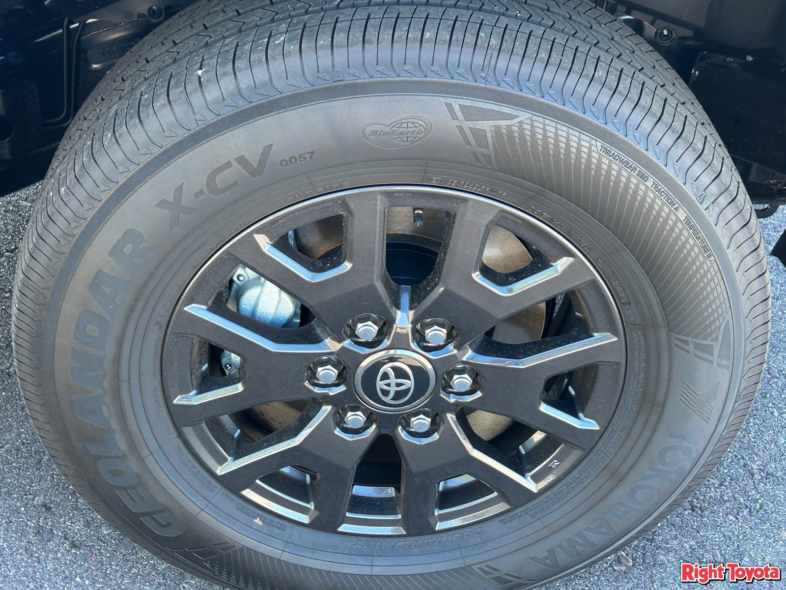 New 2026 Toyota 4Runner SR5 AWD/4WD image 11