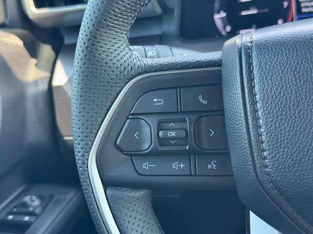 Used 2025 Toyota Tacoma TRD Sport AWD/4WD image 18