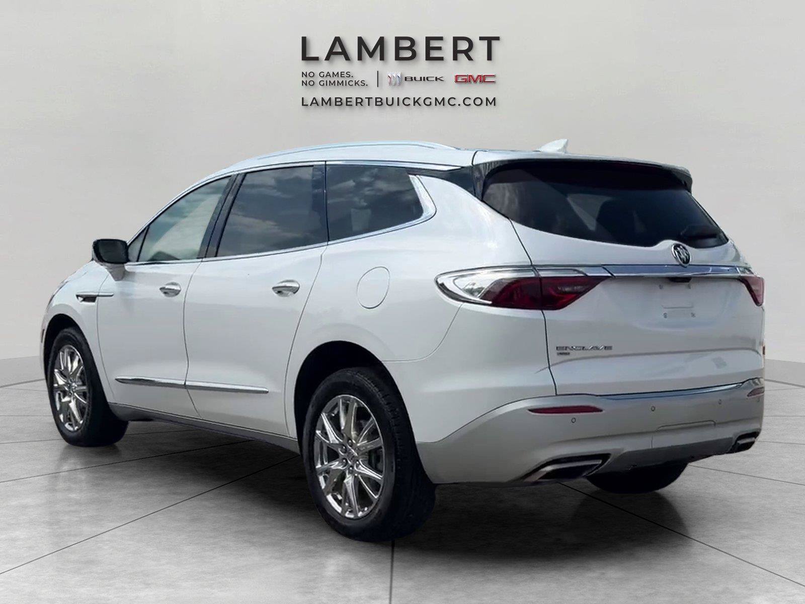 Used 2023 Buick Enclave Premium w/ Experience Buick Package AWD/4WD image 3