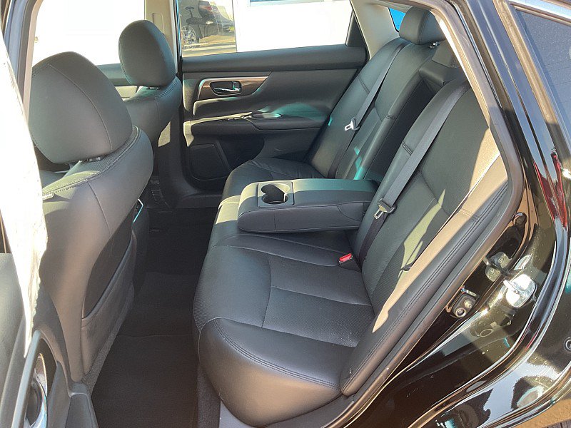 Used 2015 Nissan Altima 2.5 SL w/ Technology Package FWD image 13