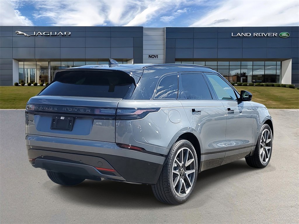 New 2026 Land Rover Range Rover Velar Dynamic SE image 3