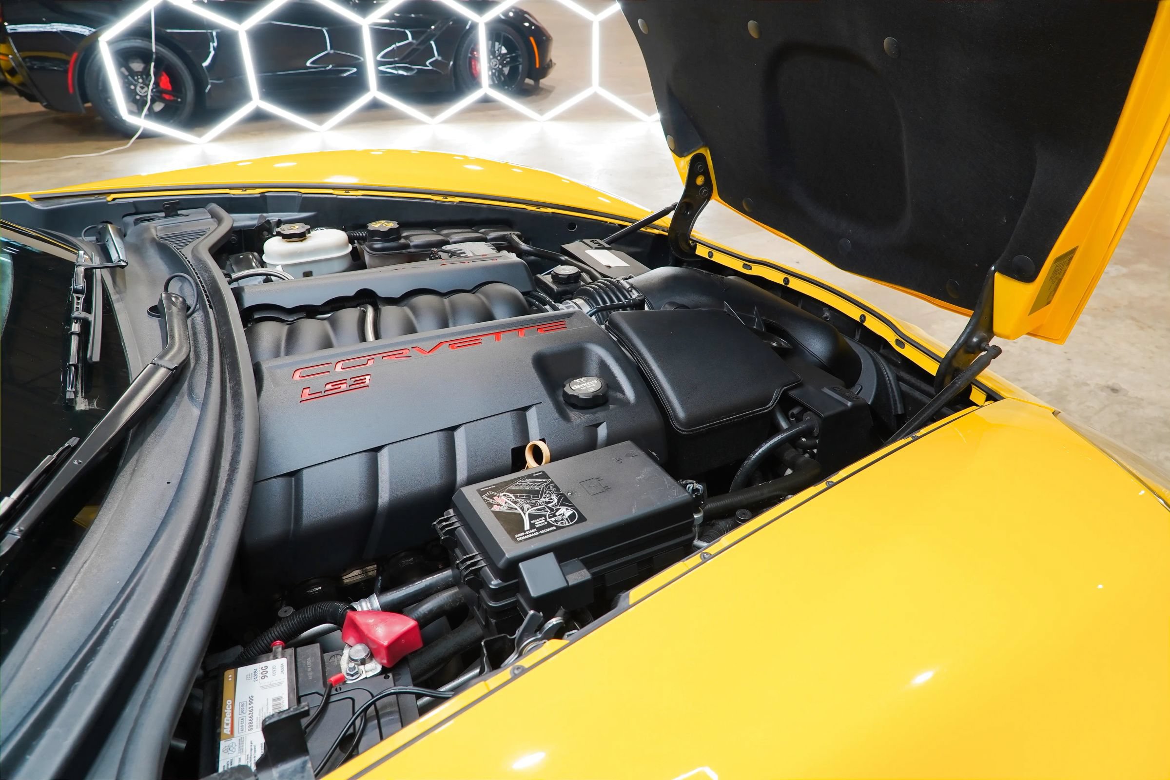 Used 2013 Chevrolet Corvette Grand Sport w/ 3LT Preferred Equipment Group RWD image 23