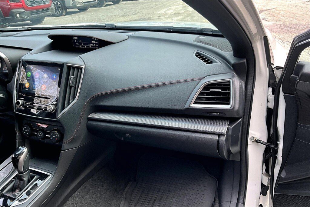 Used 2023 Subaru Impreza 2.0i Sport image 11