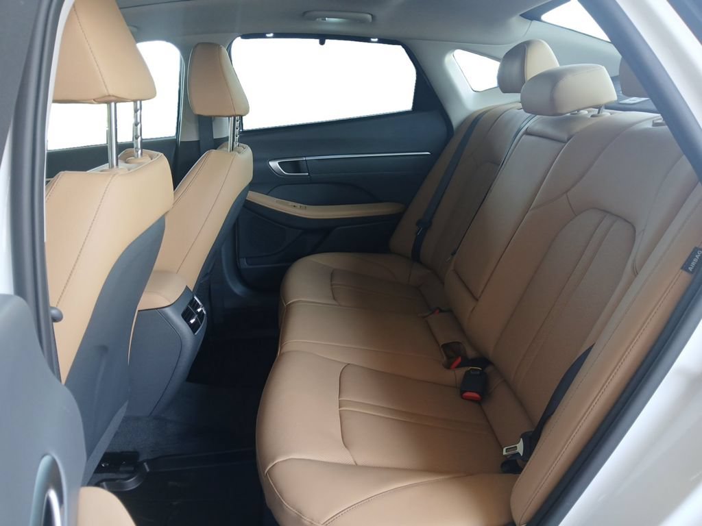 New 2026 Hyundai Sonata Limited FWD image 13