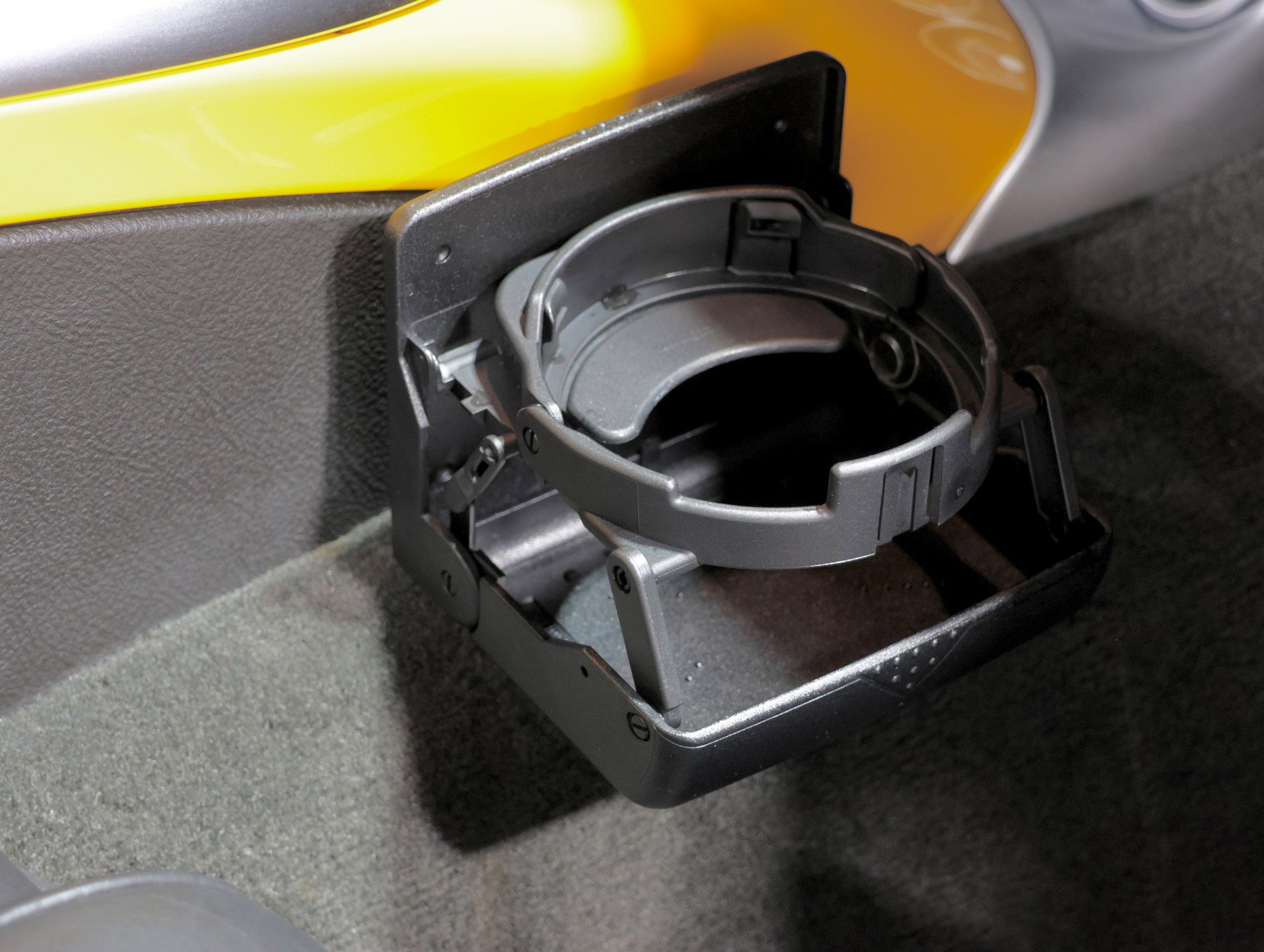 Used 2005 Chevrolet SSR 6 Speed Manual - Only 12K Mile w/ Preferred Equipment Group image 59