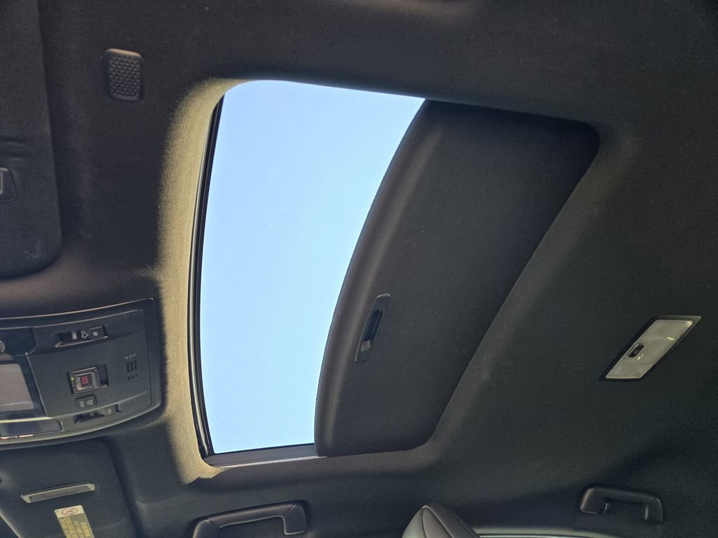 Used 2019 Lexus UX 200 F Sport w/ F Sport Premium Package image 23