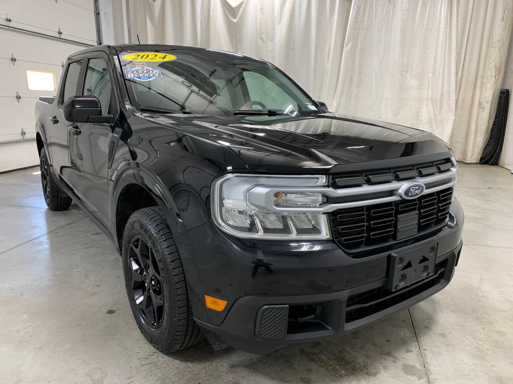 Used 2024 Ford Maverick Lariat w/ FX4 Off-Road Package AWD/4WD image 2