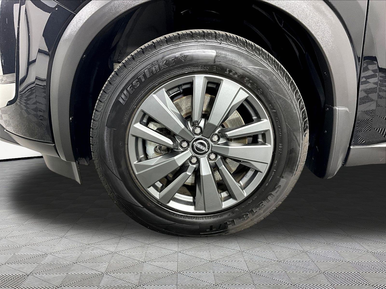 Certified 2022 Nissan Pathfinder SV FWD image 34