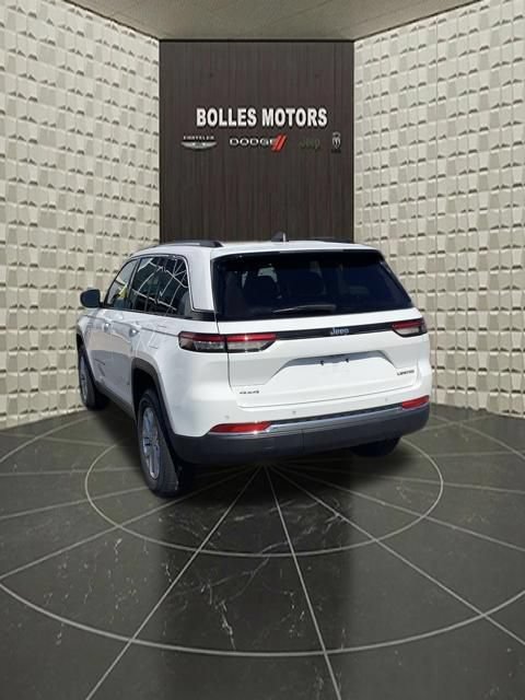 Certified 2023 Jeep Grand Cherokee Limited AWD/4WD image 9
