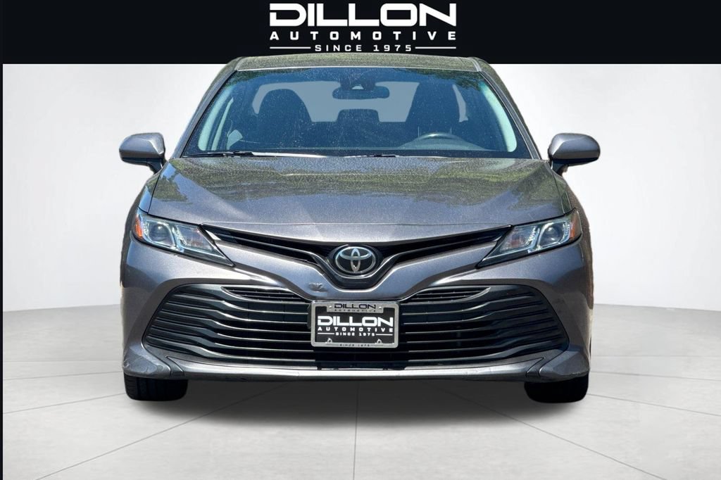 Used 2019 Toyota Camry LE FWD image 9