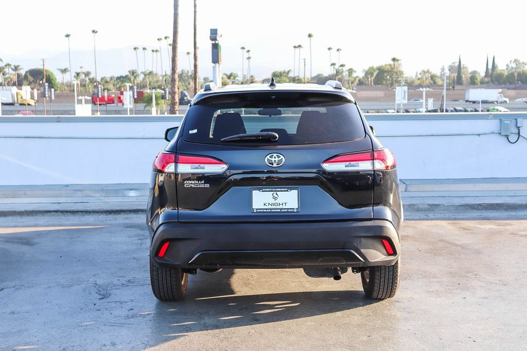 Used 2022 Toyota Corolla Cross LE FWD image 8