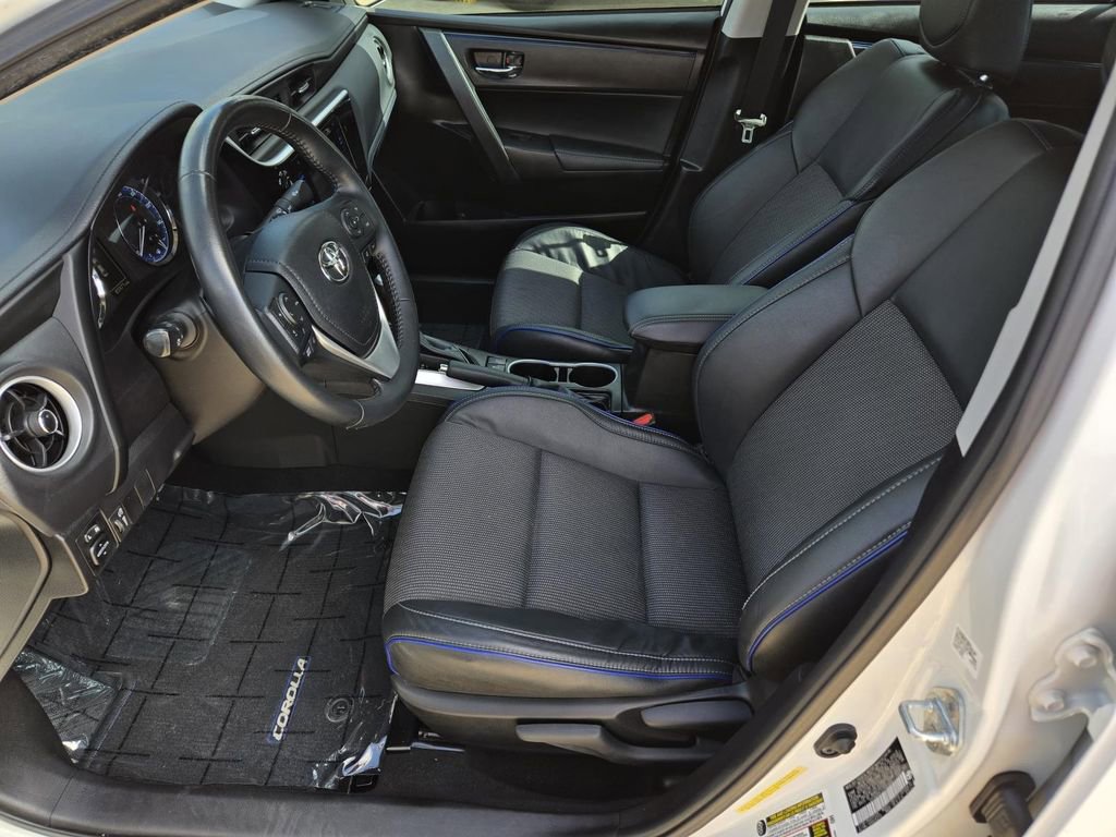 Used 2018 Toyota Corolla SE FWD image 17