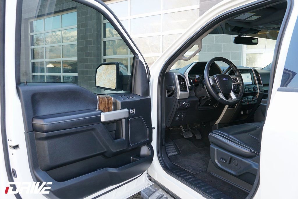 Used 2020 Ford F150 Lariat image 16