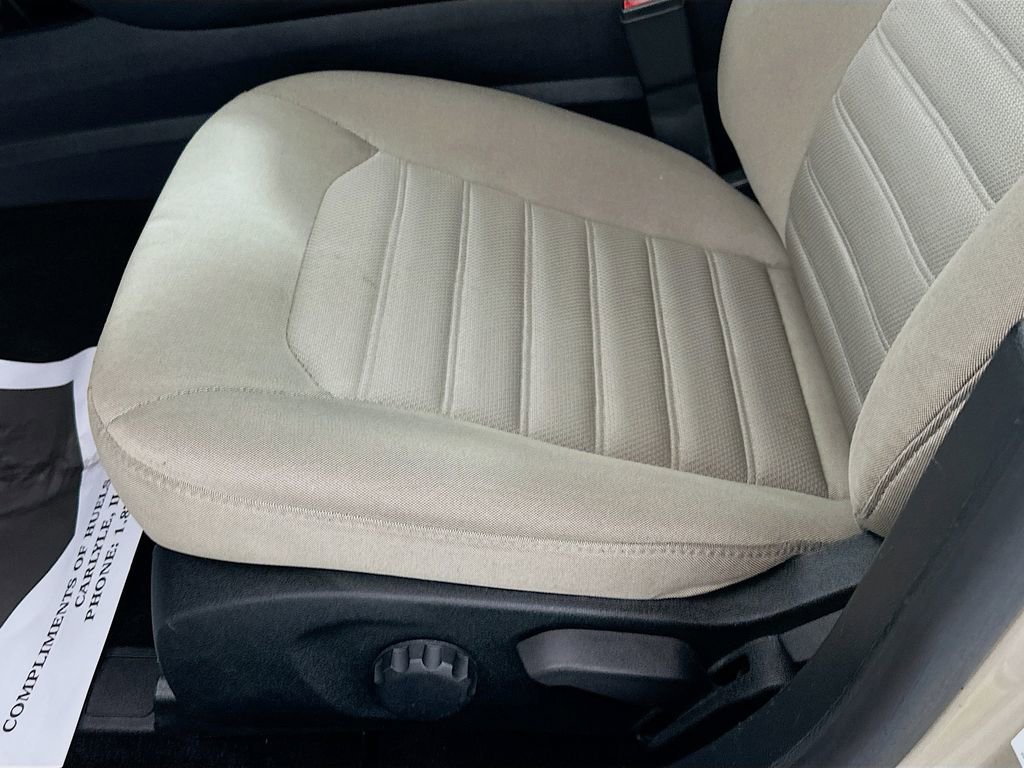 Used 2018 Ford Fusion S image 19