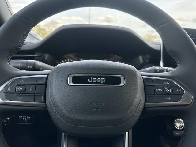 New 2026 Jeep Compass Latitude AWD/4WD image 37