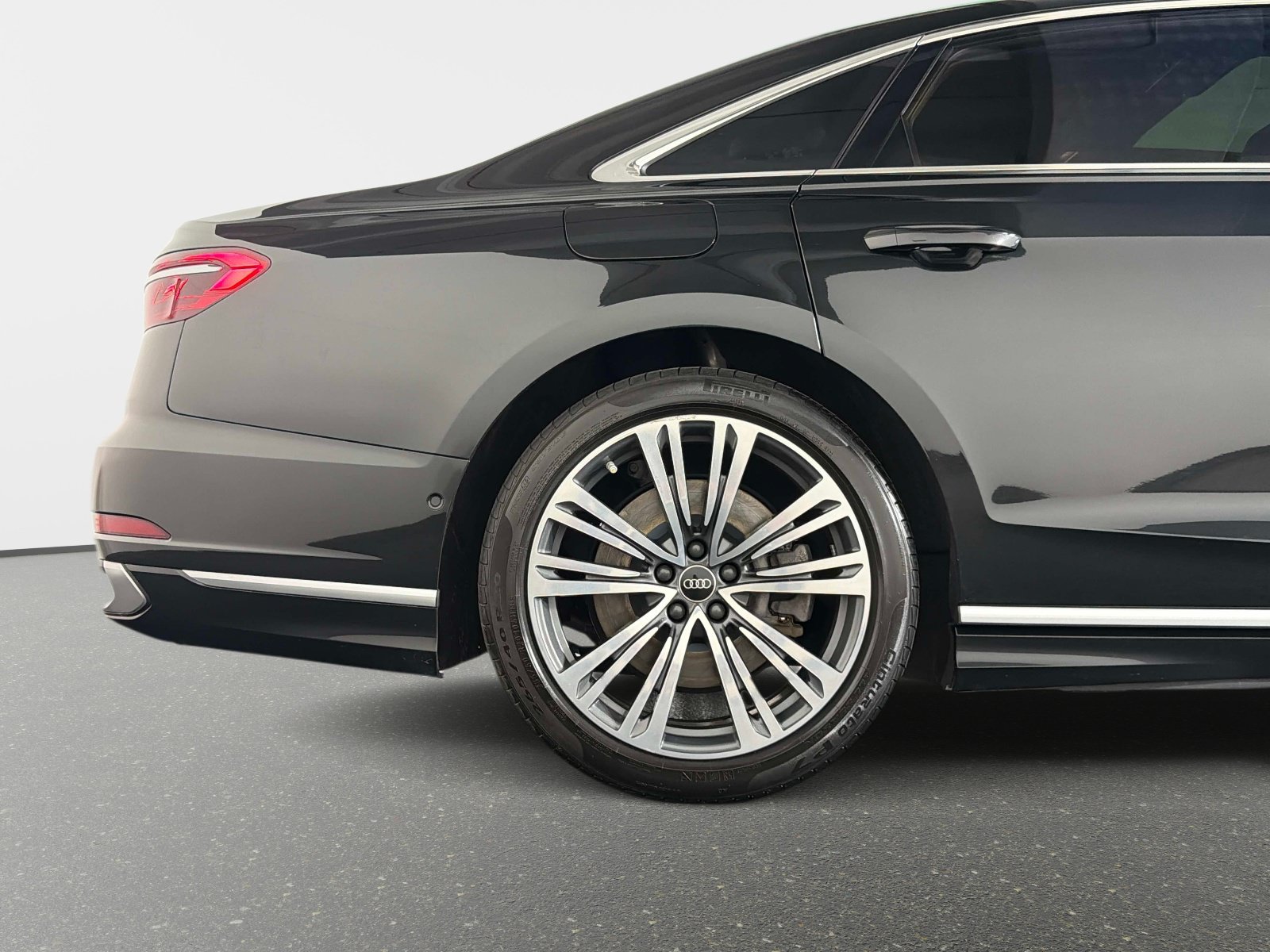 Used 2023 Audi A8 L 3.0T AWD/4WD image 18