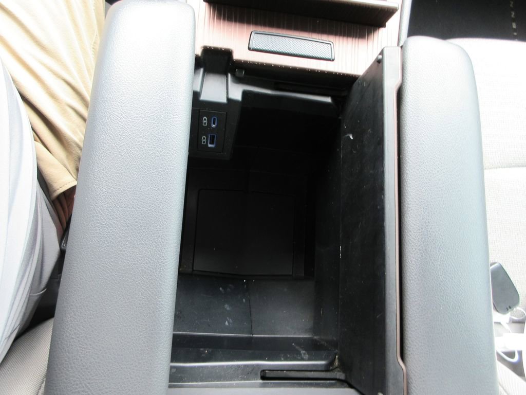 Used 2022 Toyota Sienna LE FWD image 26