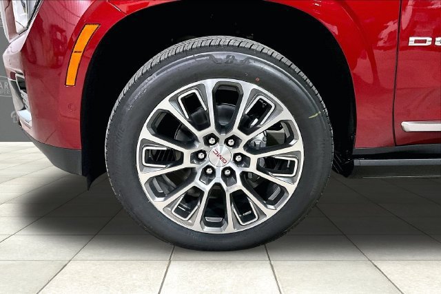 New 2026 GMC Yukon Denali w/ Denali Reserve Package AWD/4WD image 10