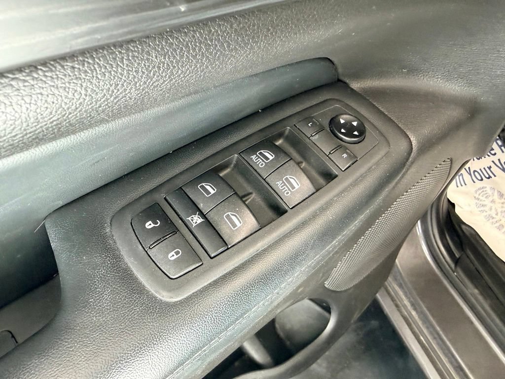 Used 2021 Jeep Grand Cherokee Altitude AWD/4WD image 18