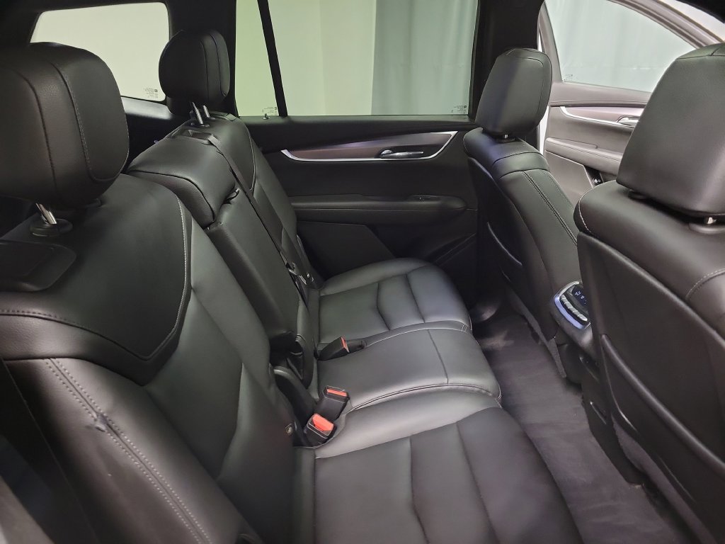 Used 2024 Cadillac XT6 Luxury AWD/4WD image 36