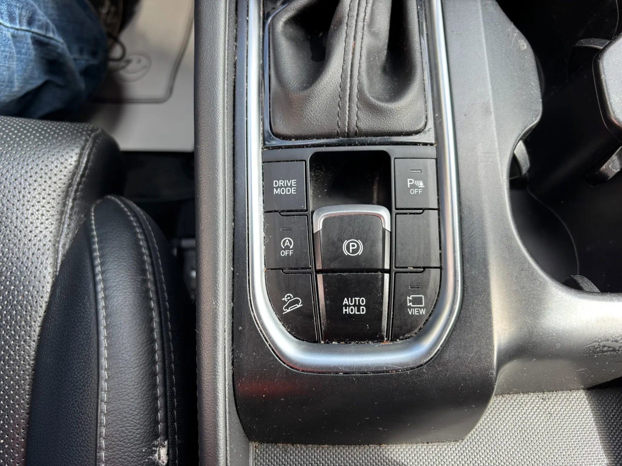 Used 2019 Hyundai Santa Fe Limited w/ Cargo Package image 23