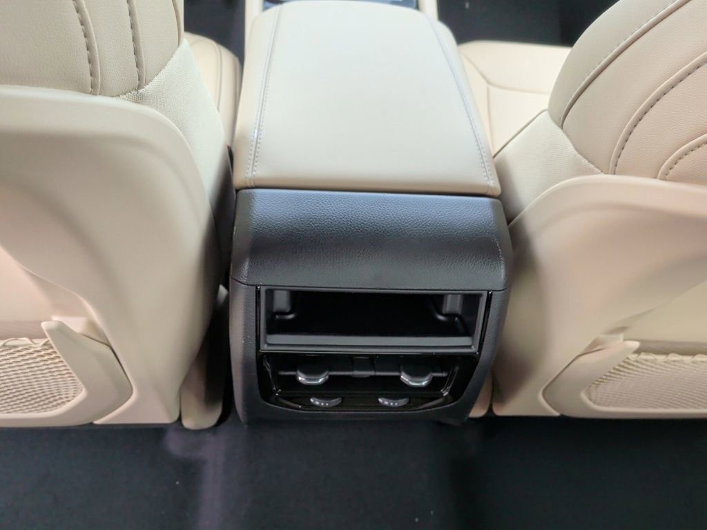 New 2025 Jeep Grand Cherokee Limited image 47