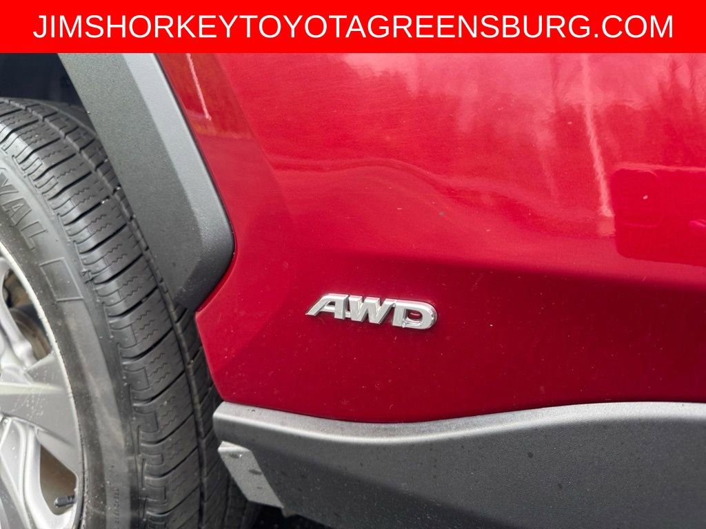 Used 2022 Toyota RAV4 LE AWD/4WD image 24