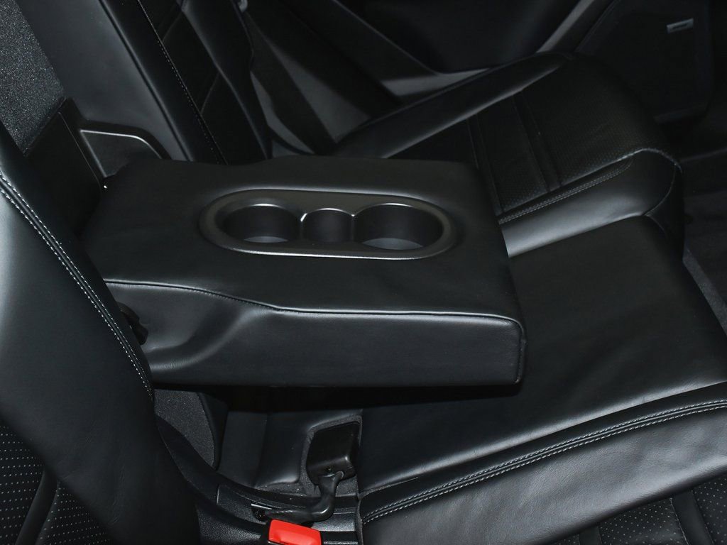 Used 2022 Porsche Cayenne Coupe image 54