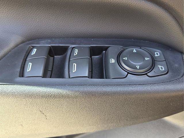 Used 2020 Chevrolet Equinox LT FWD image 23