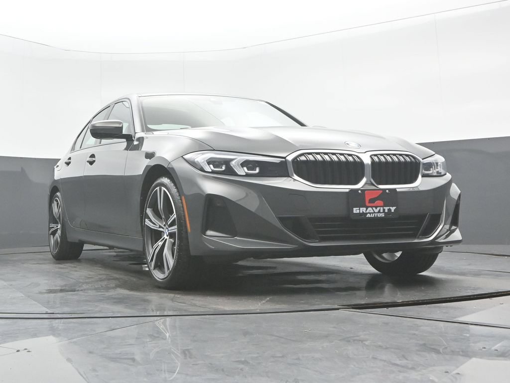 Used 2023 BMW 330i xDrive Sedan w/ Premium Package AWD/4WD image 30