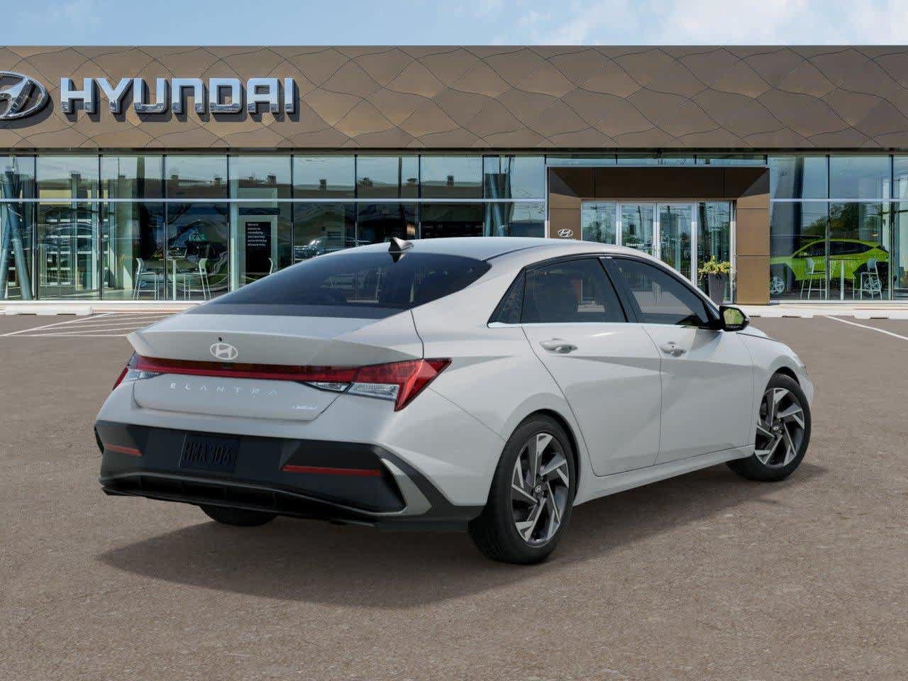 New 2025 Hyundai Elantra Limited FWD image 4