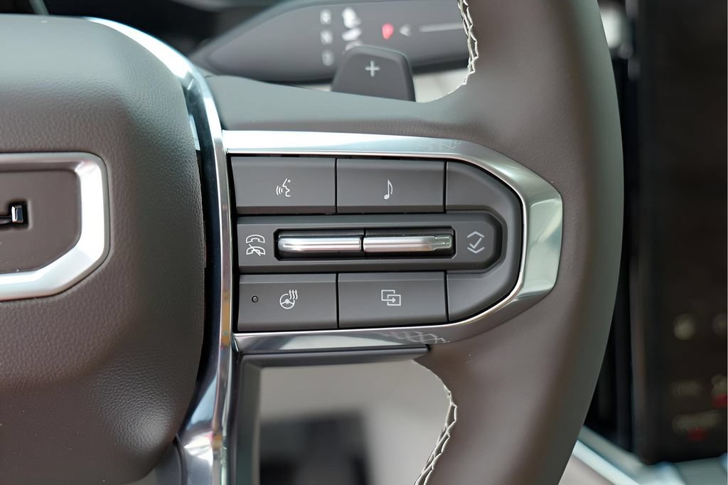 New 2026 GMC Acadia Denali w/ Super Cruise Package FWD image 13