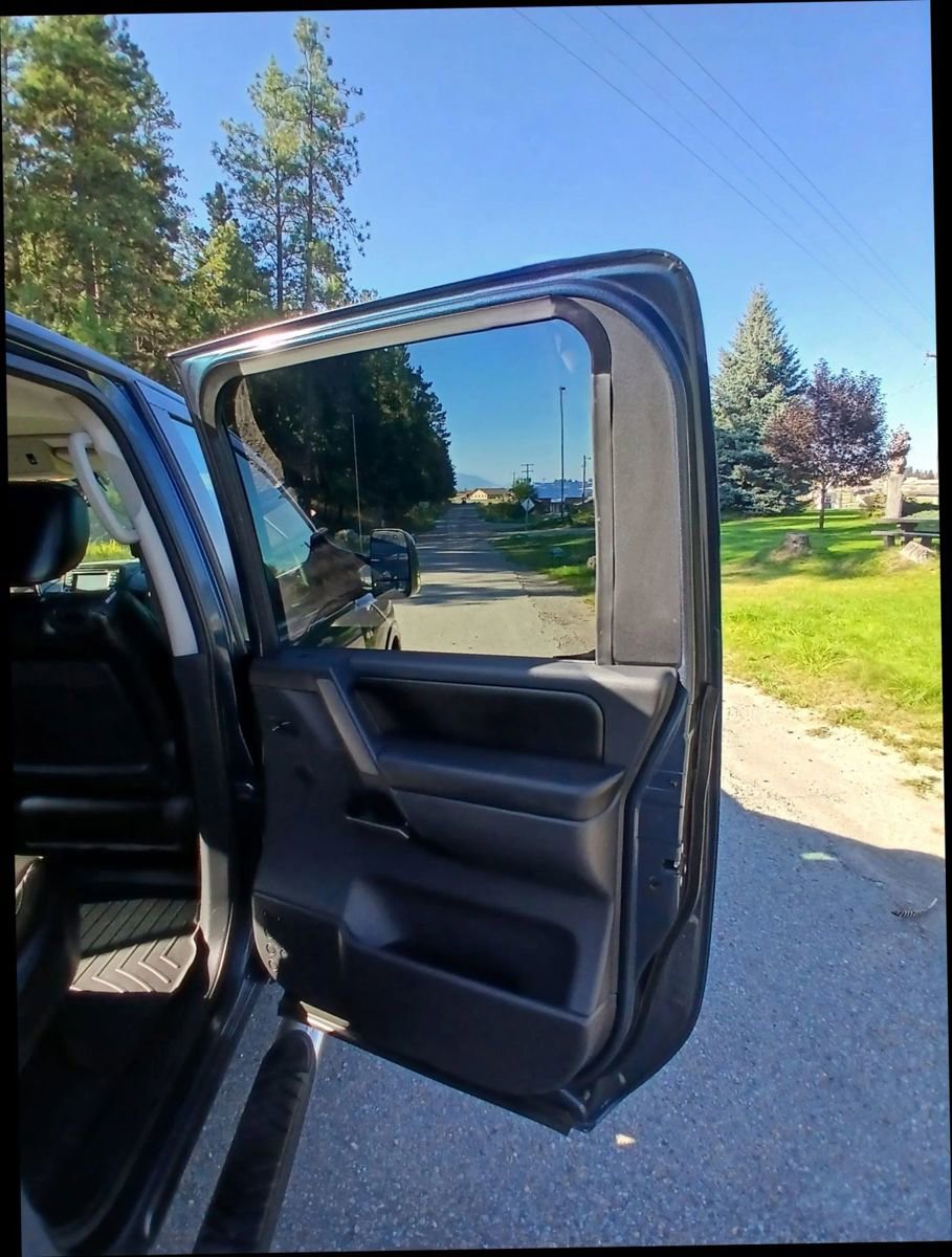 Used 2013 Nissan Titan SL image 13