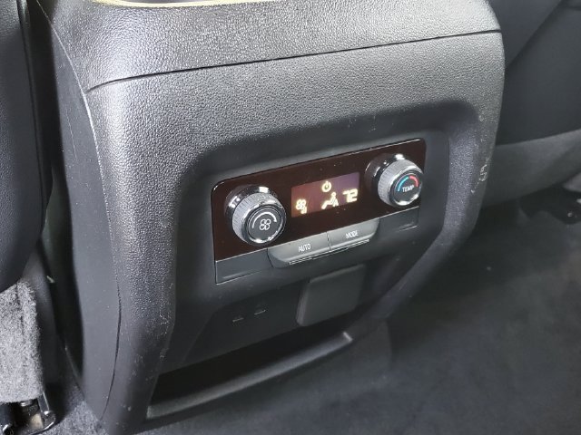 Certified 2024 Chevrolet Traverse Z71 AWD/4WD image 16