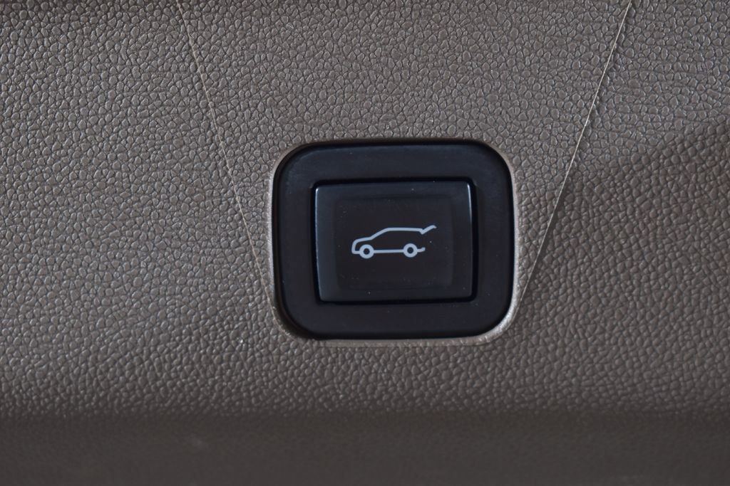 Used 2022 GMC Yukon Denali w/ Max Trailering Package image 6