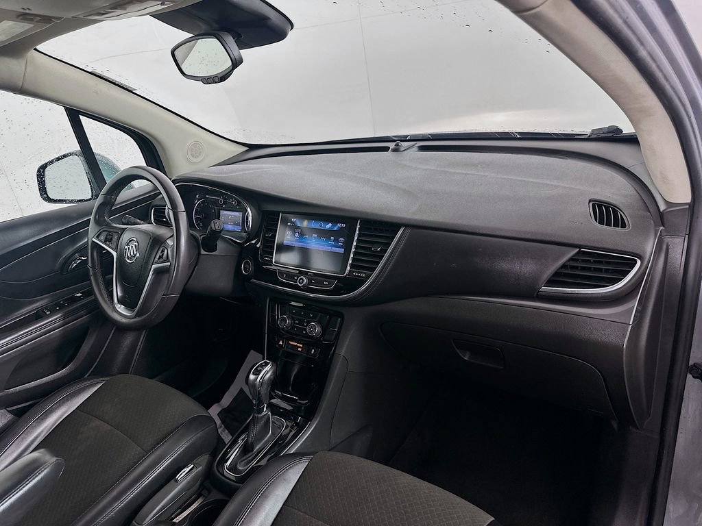 Used 2020 Buick Encore Preferred image 26
