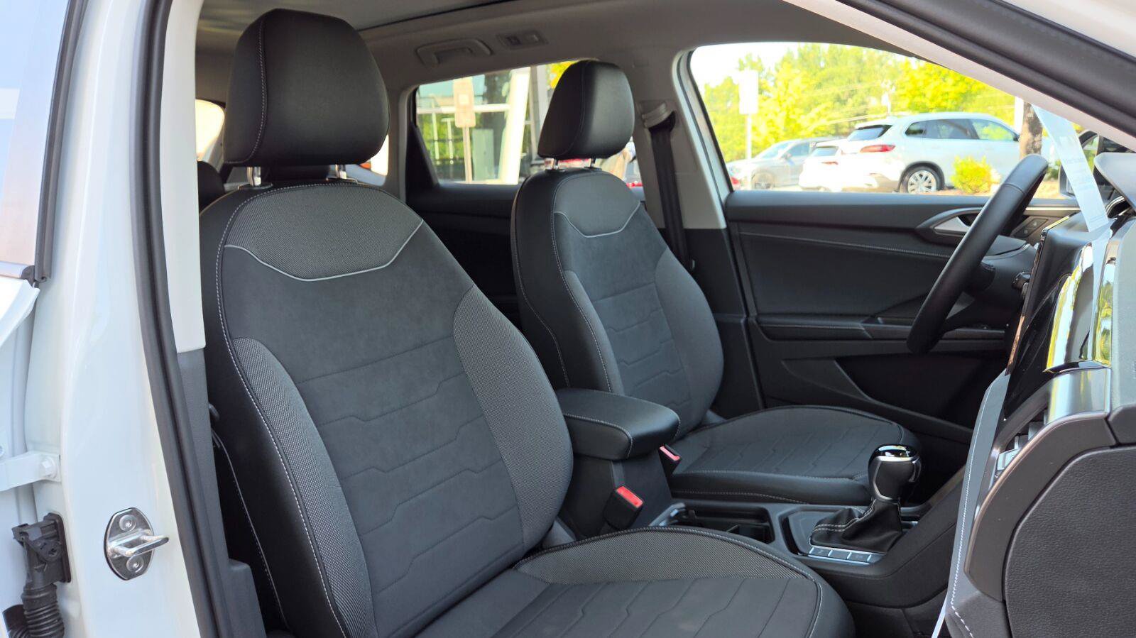 New 2027 Volkswagen Taos SE FWD image 48