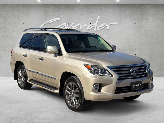 Used 2014 Lexus LX 570 4WD image 2