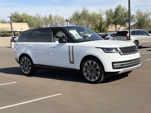 New 2026 Land Rover Range Rover Long Wheelbase SE AWD/4WD image 4