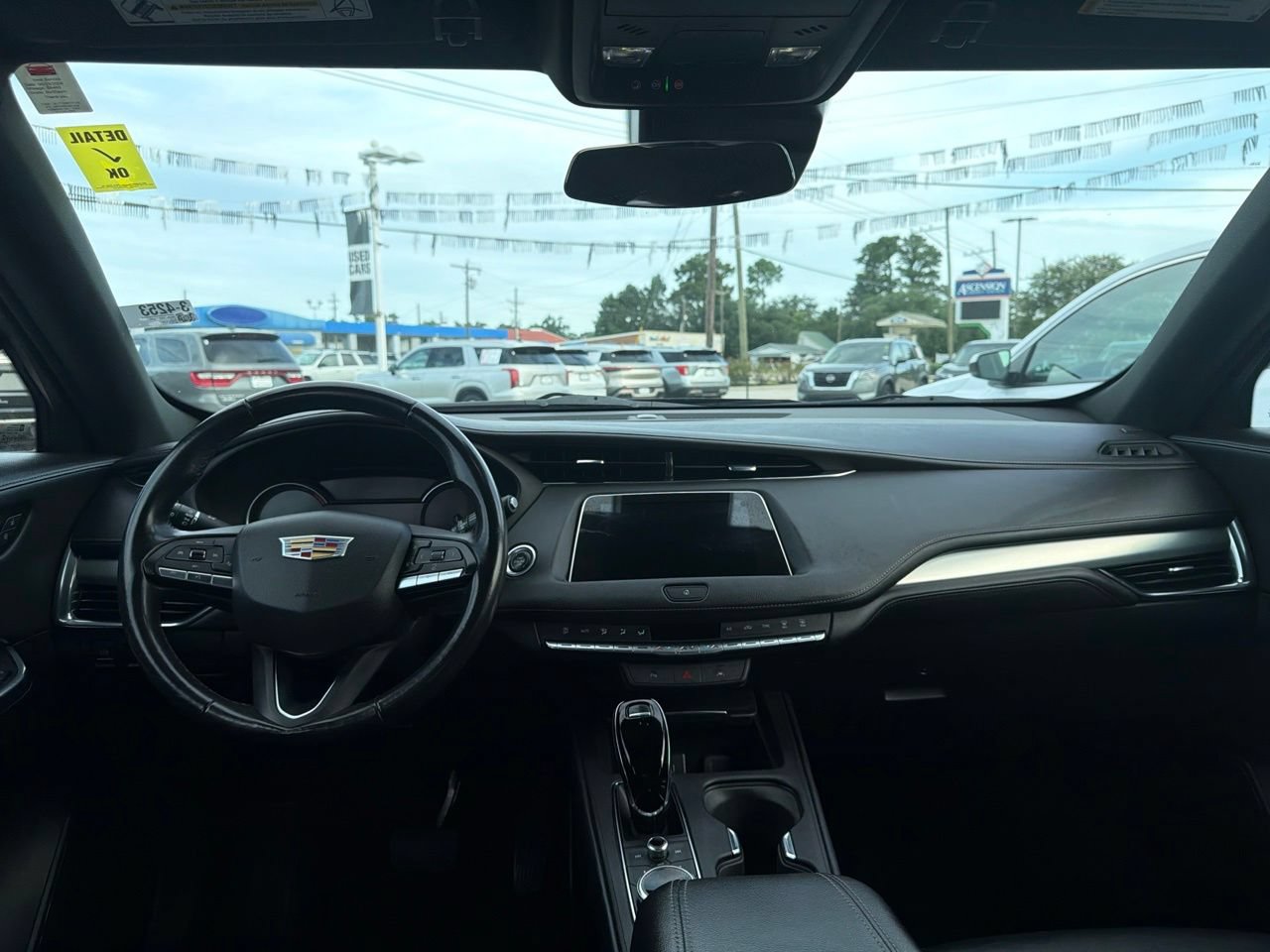 Used 2023 Cadillac XT4 Premium Luxury FWD image 9