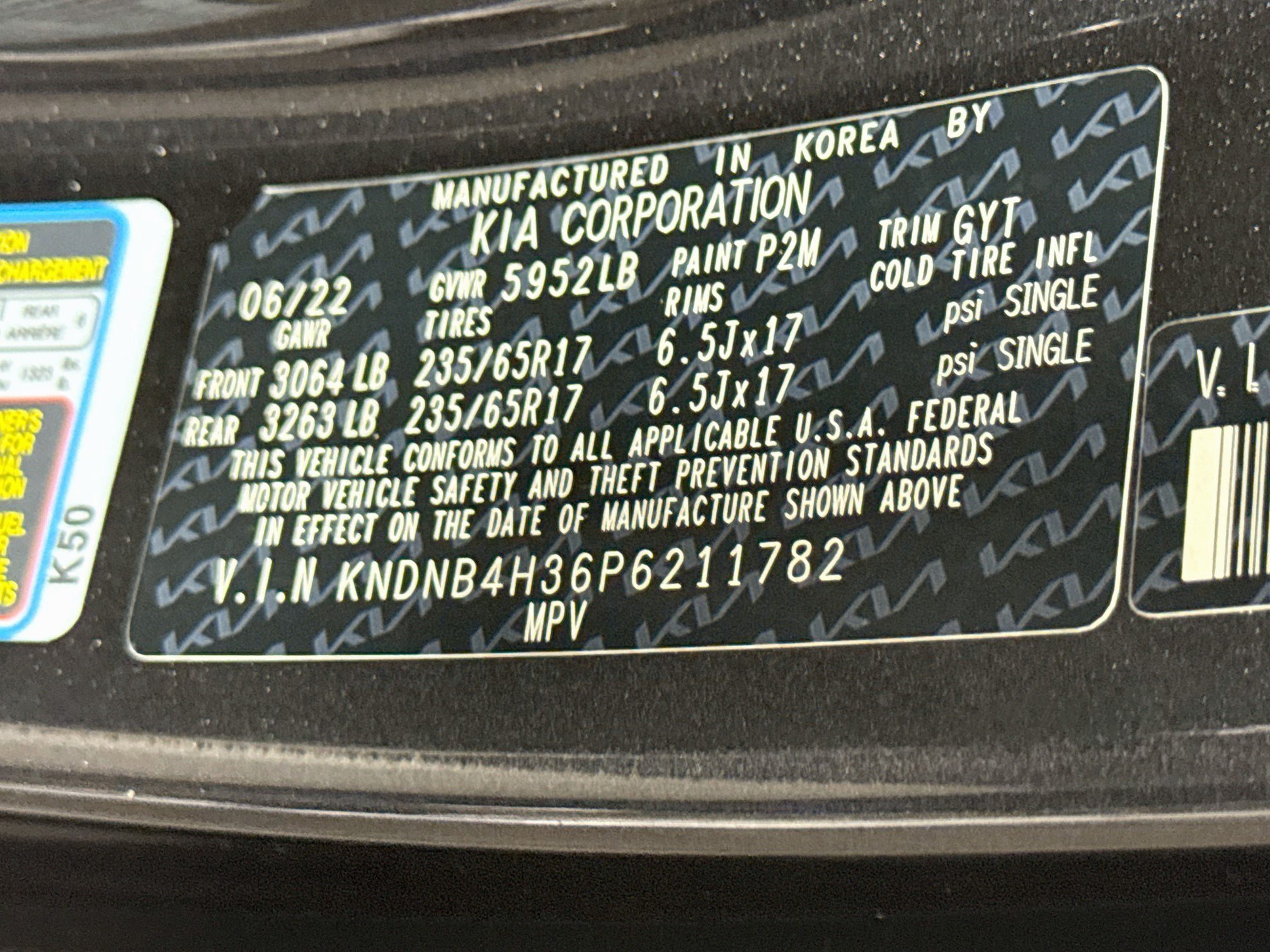 Used 2023 Kia Carnival LX FWD image 38
