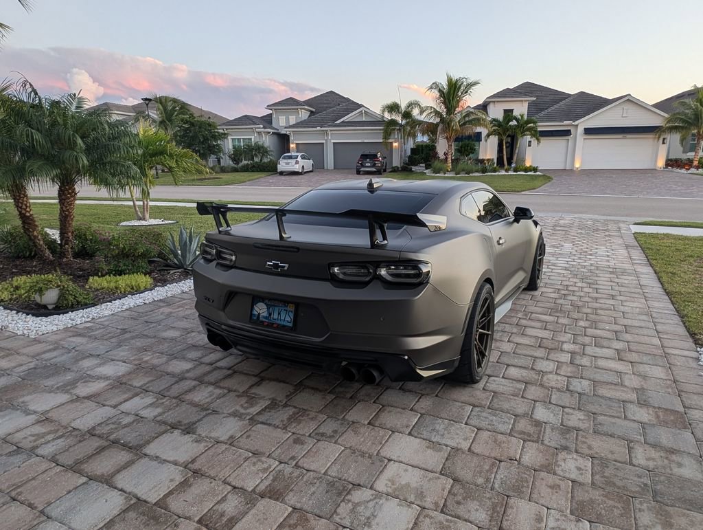 Used 2023 Chevrolet Camaro ZL1 RWD image 2