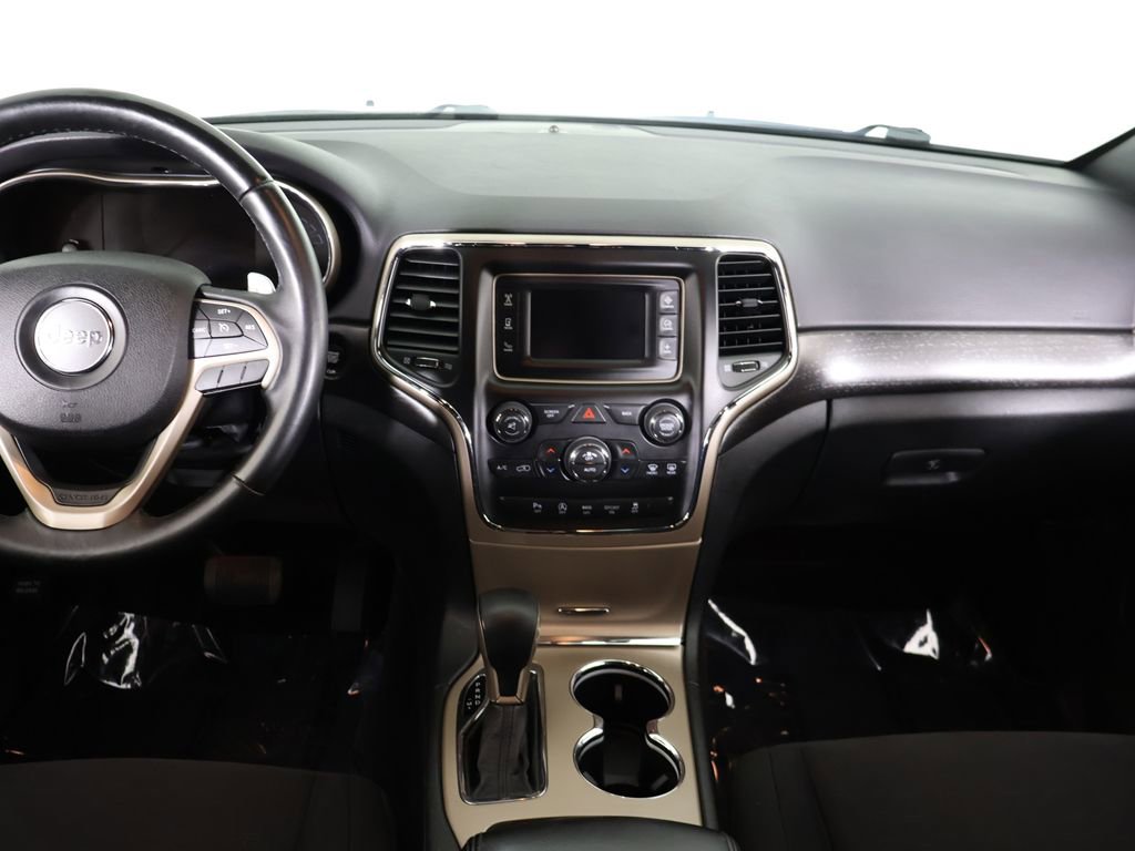 Used 2017 Jeep Grand Cherokee Laredo AWD/4WD image 24
