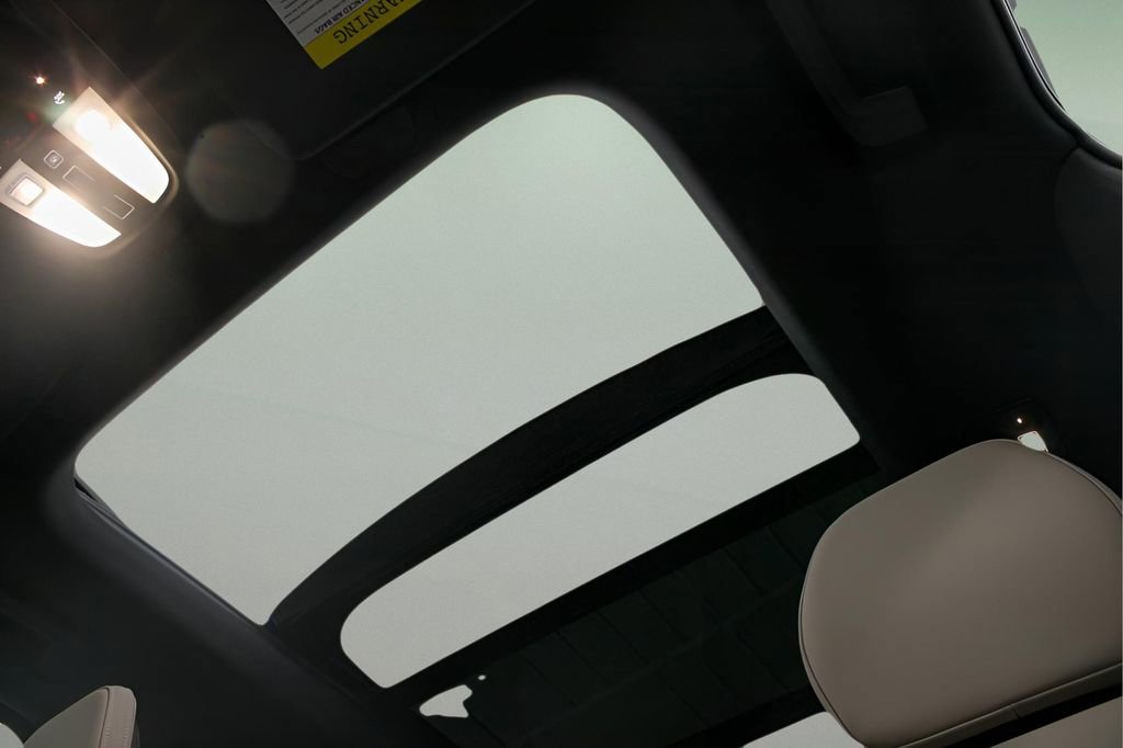 New 2026 Volvo XC90 B6 Plus w/ Protection Package Premier image 19