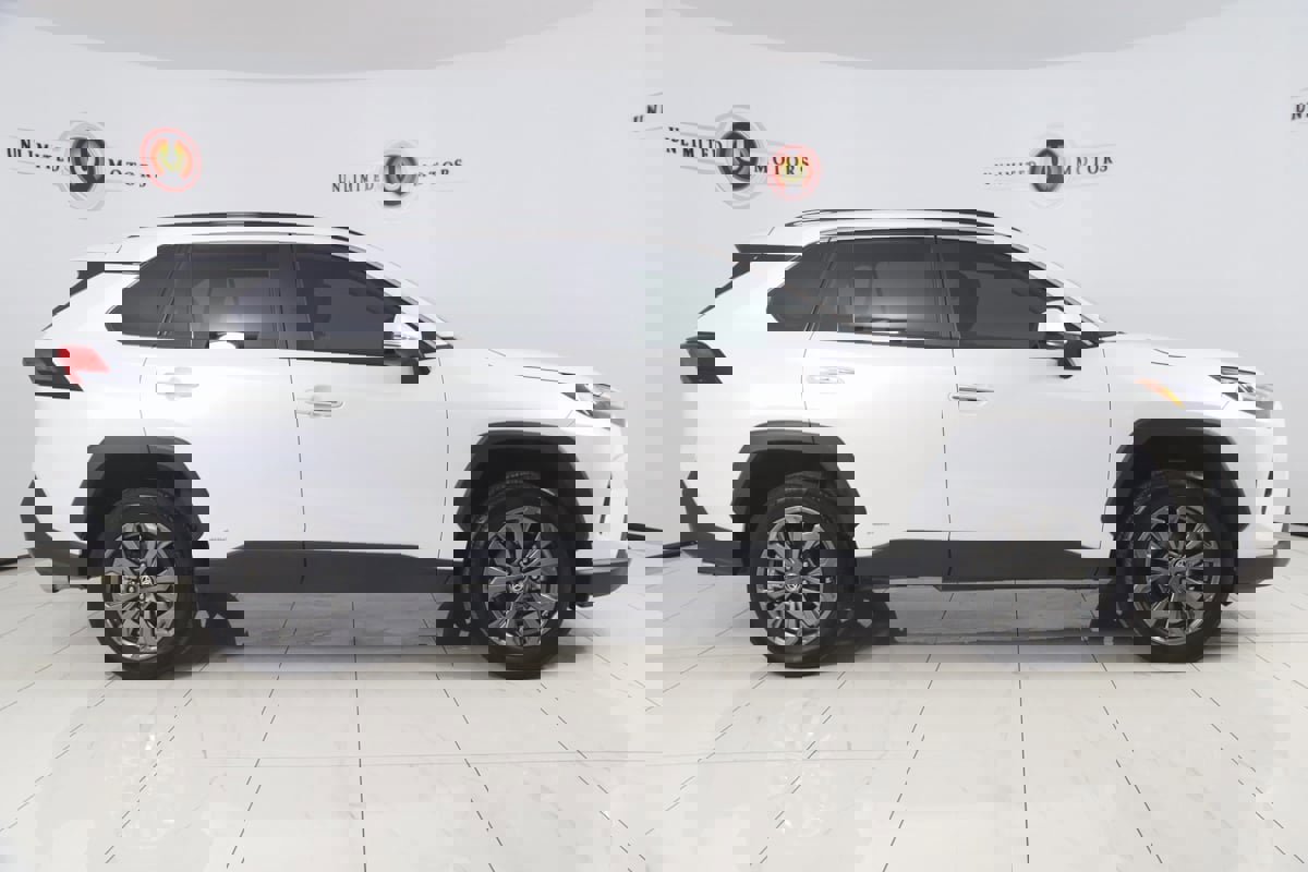 Used 2024 Toyota RAV4 Limited image 2